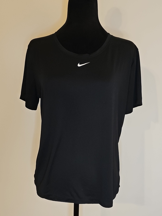 Nike Tops - Nike Dri-Fit Black Short Sleeve Crew Neck Tee with White Swoosh
